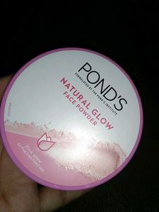 Pond&#39;s Natural Glow Face Powder