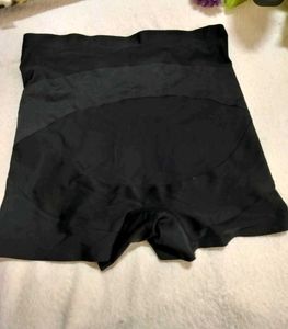 Shapewear High Waist Briefs..New!!!