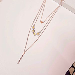 Triple Layered Pinteresty Necklace Rosegold
