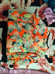 Floral Print Top - Trenzo Essentials