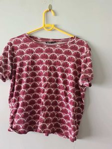 Patterned  top