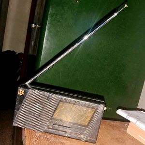 Non-working Vintage portable Radio