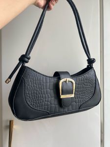 Savana Black Bag At Good Price