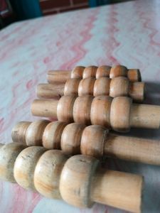 Pack Of 9 Wooden Wicket Stumps