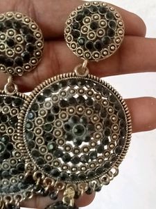 Earings