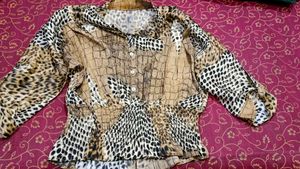 Beautiful Tops At Low Price