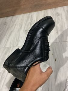 Faster Black Formal Shoes