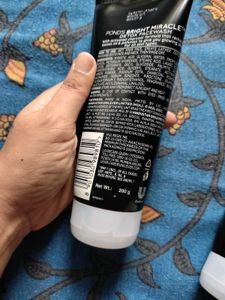 All New Pond&#39;s Detox Face Wash