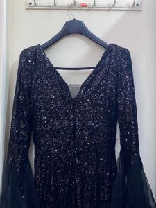 Fishcut Elegant Black Sequin Gown