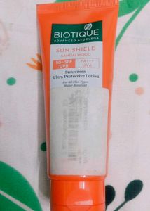 Biotique Bio Sandalwood Face Lotion