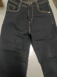 Black Skinny Jeans
