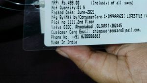 Noodles Strips Crop Top