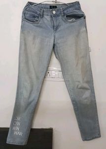 JEANS ( Straight Fit)