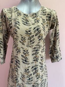 Soft Fabric Leaf Print Kurta
