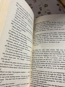 The Stars Shine Down by Sidney Sheldon