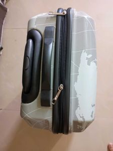 Safari &#39;Explore&#39; Travel Trolly Bag
