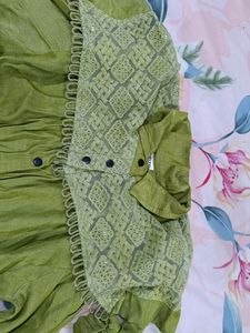 Embroidered Unique Styling Elastic Top For Women �
