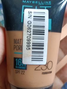 Maybelline New York Foundation 230 Shade