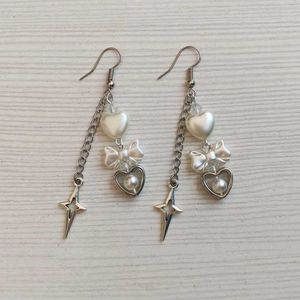 Y2K Pearl Earrings
