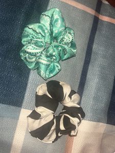 Beautiful Scrunchies Combo Of 2😍