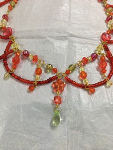 Fairy Red &amp; Green Beaded Loop Necklace