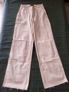 Flared White Straight Jeans ✨