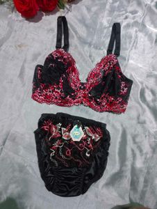 Elegant Lingerie Set