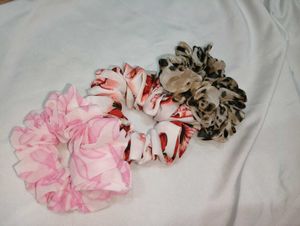 3 Big Scrunchies
