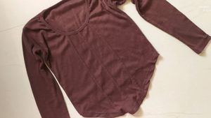 Full Sleeves Crop top