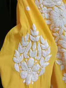 Free New Hotpot With 3D Chikankari Work Kurta