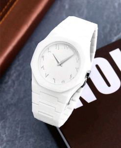 Stylish White Wristwatch