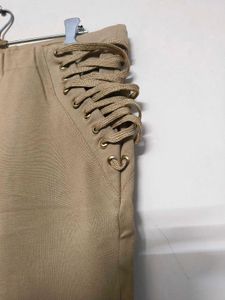 Heavy Material Beige Colour Jeggings
