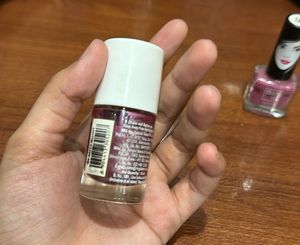 MyGlamm &amp; Elle  Nail polish
