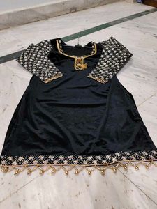 Butique Black Velvet Kurta