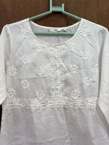 White Embroidered Kurta
