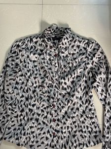 Olivia Lauren Printed Shirted