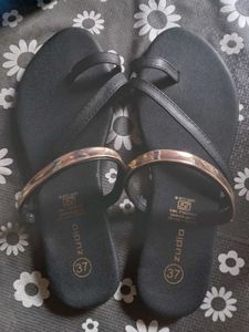 Flat For Women