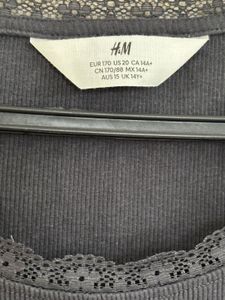 LACE DETAILED CUT TOP