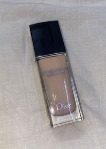 DIOR FOREVER GLOW FOUNDATION