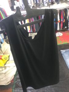 Black Sleeveless Top