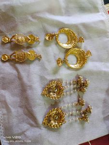 Beautiful 😍 Earrings Golden