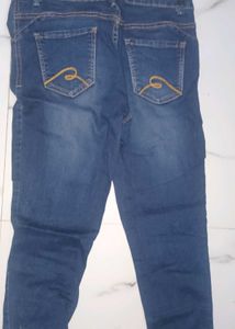 Ripped Skinny Jeans For Sale