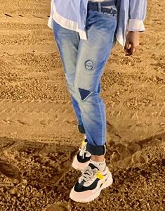 Relaxed Fitting Jeans