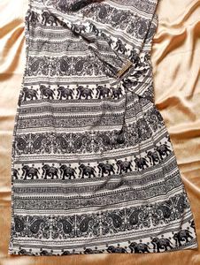 Buy One Get 1 Offer For Dresses