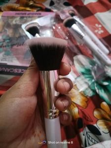 Faces Canada Mekeup Brushes
