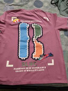 Men&#39;s Beautiful Printed Pink T Shirt In L 40 Size