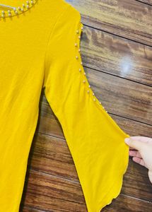 Mustard Beautiful Top