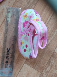 Infant Baby Shoe Like Chappel. Buy From Foregin