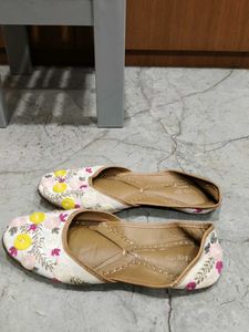 Punjabi Jutti