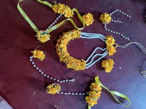 Haldi Flower Jewellery Set